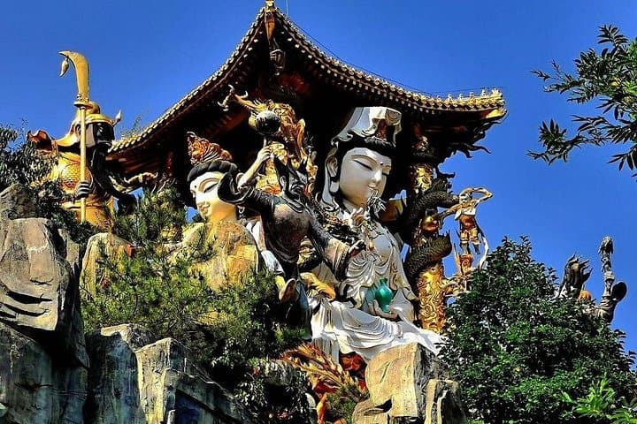 Private Day Trip to Baipu Temple: White-Water Cliff Buddhas & Mountain Drive from Beijing