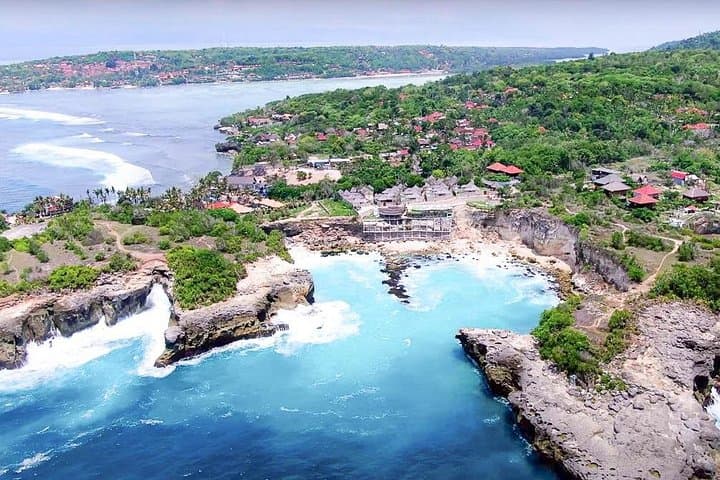 Explore Nusa Lembongan & Ceningan: Yellow Bridge, Blue Lagoon & Mangroves photo 1