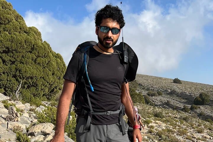 Jebel Shams Summit W4: Two-Day High-Altitude Trek and Overnight Camp photo 4