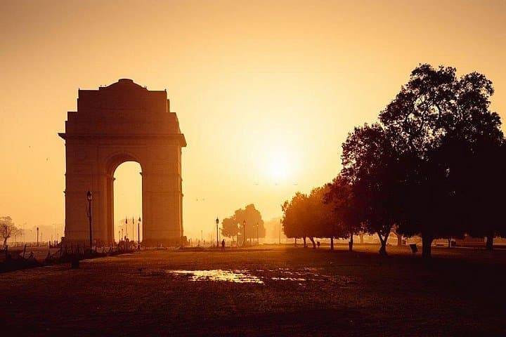 Full-Day Old & New Delhi Private Tour: Jama Masjid, Qutub Minar & More photo 4