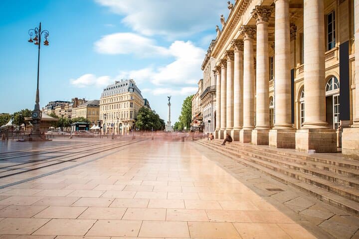 Explore Bordeaux: Scavenger Hunt & Self-Guided Highlights Walking Tour photo 5