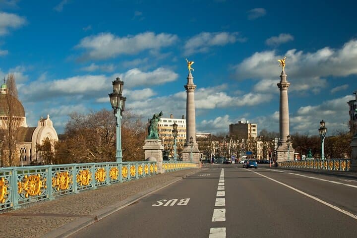 Liège Scavenger Hunt: Self-Guided Highlights Walking Tour & Audio Trail