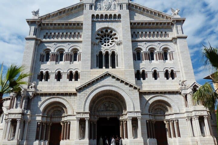 Monaco Scavenger Hunt: Self-Guided Old Town Walking Tour photo 3