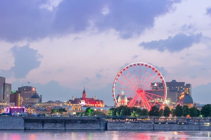 Montreal Scavenger Hunt: Self-Guided Old Montreal Walking Tour
