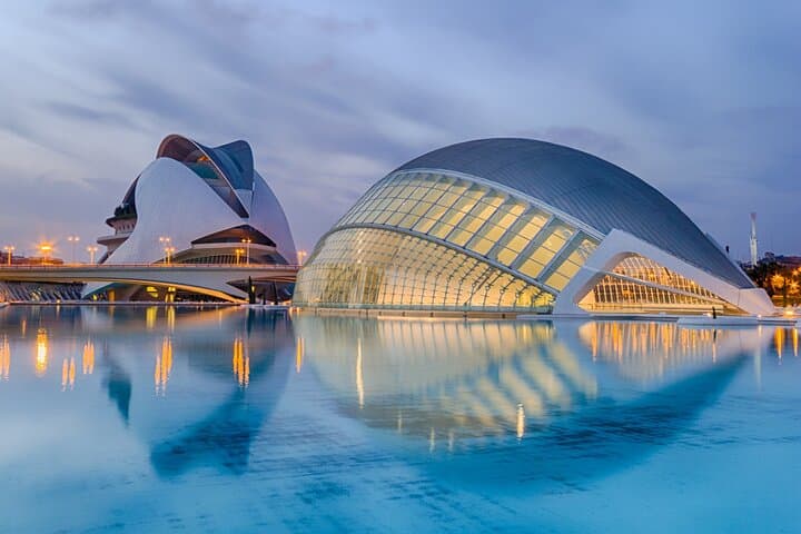 Valencia Scavenger Hunt: Self-Guided Highlights Walking Tour