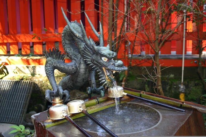 Private Hakone Sightseeing Tour: Lake Ashi, Ōwakudani & Hakone Shrine in One Day photo 3