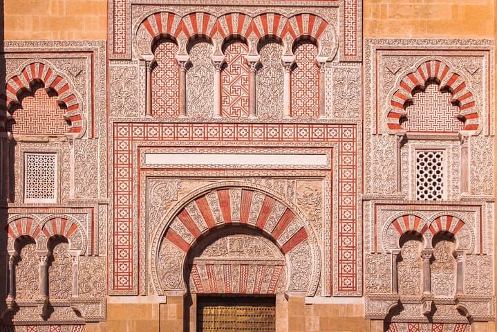 Córdoba Scavenger Hunt: Self-Guided City Highlights Walking Tour photo 6