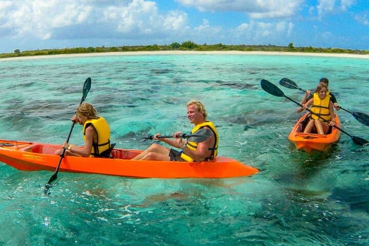 Halong Bay Day Cruise: Junk Boat, Kayaking & Titop Island 1-Day Tour photo 3