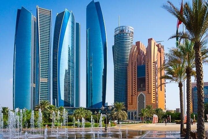 Seven-Hour Abu Dhabi Modern City Tour: Sheikh Zayed, Qasr Al Watan & Louvre photo 1