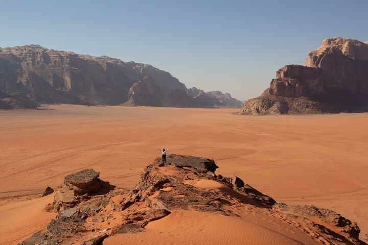 Wadi Rum Desert Tour: Full-Day 4x4 Adventure with Lunch and Sunset photo 5