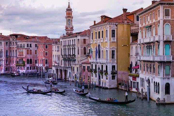 Venice Scavenger Hunt: Self-Guided Audio Walking Tour of St. Mark’s & Rialto photo 3