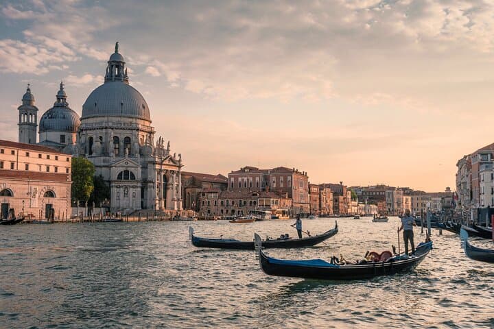 Venice Scavenger Hunt: Self-Guided Audio Walking Tour of St. Mark’s & Rialto photo 6