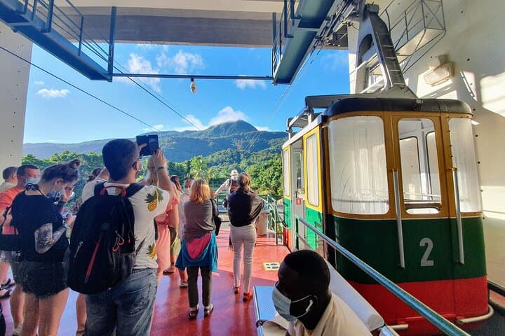 Puerto Plata Private City Tour: Cable Car to Mount Isabel with Rum & Chocolate Tasting photo 1