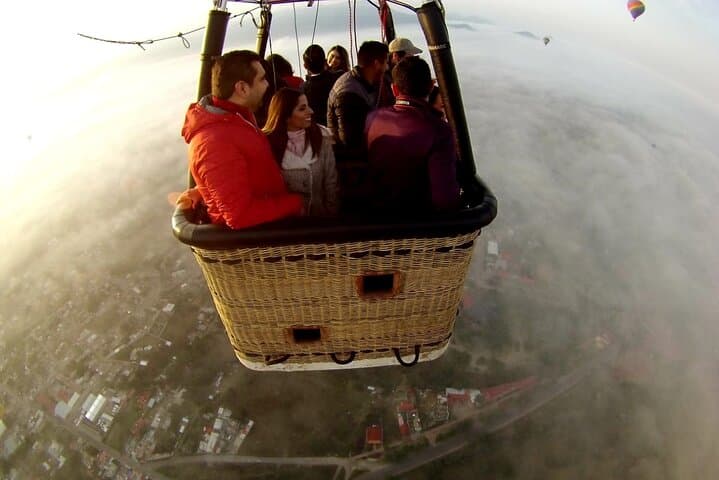 Sunrise Hot Air Balloon Over Teotihuacan's Pyramids — VR-Guided Dawn Flight photo 6