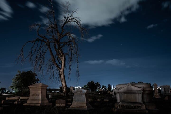 Denver Haunted Pub Crawl: Millionaires Row Ghosts & Craft Drinks photo 6