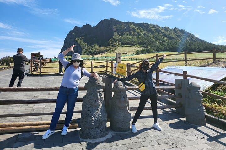 Private 3-Day Jeju Island Tour — Flexible Driver-Led Itinerary photo 2