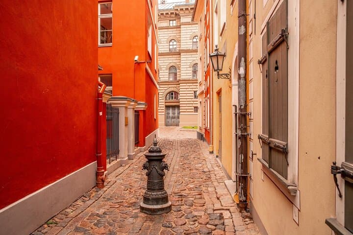 Riga Scavenger Hunt: Self-Guided Highlights Walking Tour of Old Town photo 4