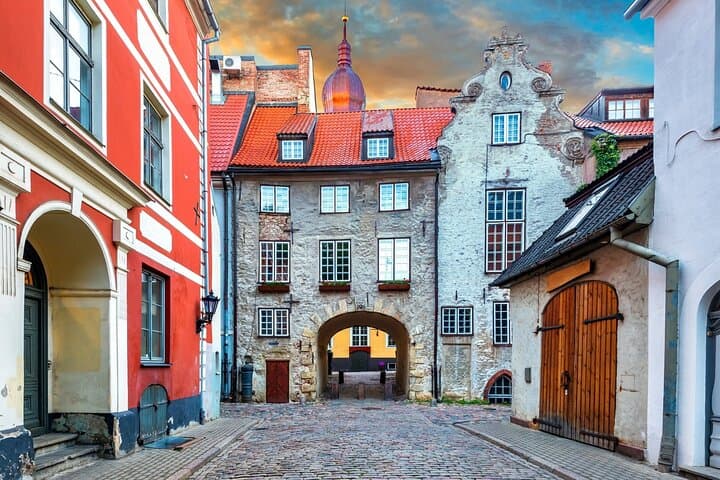Riga Scavenger Hunt: Self-Guided Highlights Walking Tour of Old Town photo 5