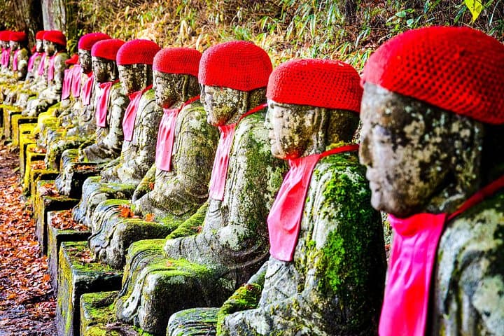Private Nikko Day Tour: Toshogu Shrine, Kegon Falls & Lake Chūzenji photo 2