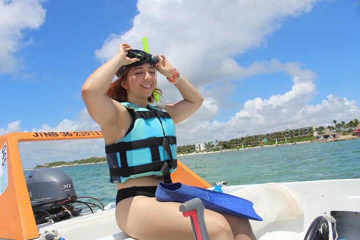 Drive a 13-ft Speedboat Through Nichupté Lagoon and Snorkel Punta Nizuc