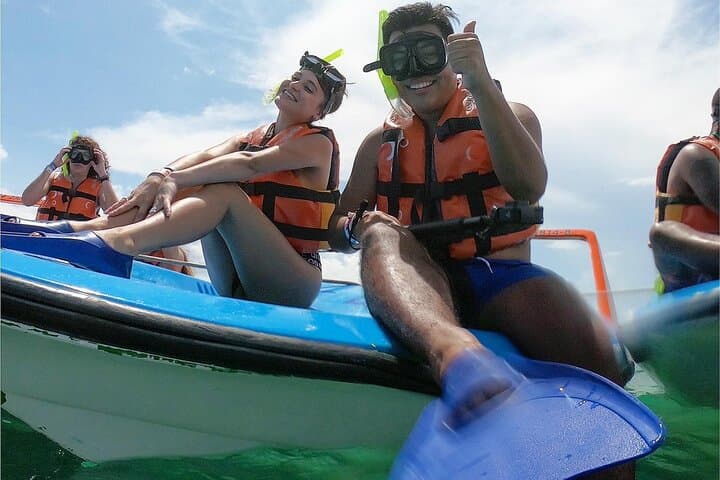 Couples Speedboat and Snorkel Adventure in Nichupté Lagoon and Punta Nizuc photo 3