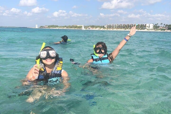 Couples Speedboat and Snorkel Adventure in Nichupté Lagoon and Punta Nizuc photo 5