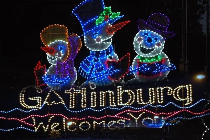Smoky Mountain Holiday Light Spectacular — Gatlinburg, Pigeon Forge & Shadrack's Show photo 2