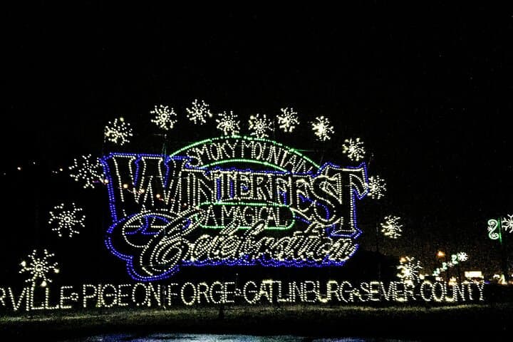 Smoky Mountain Holiday Light Spectacular — Gatlinburg, Pigeon Forge & Shadrack's Show photo 5