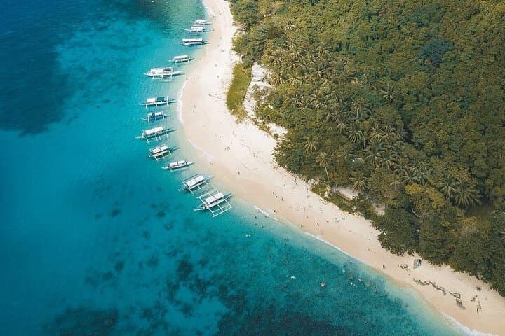 El Nido Tour C: Hidden Beaches & Snorkeling — Secret Beach, Matinloc & Helicopter Island photo 3