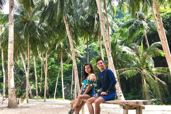 El Nido Tour C: Hidden Beaches & Snorkeling — Secret Beach, Matinloc & Helicopter Island photo 5