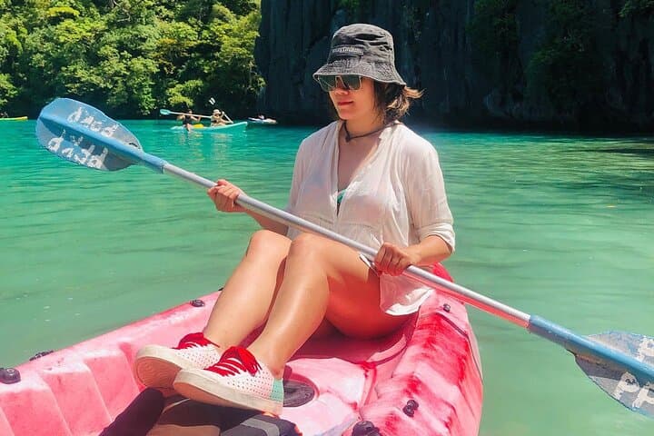 El Nido Tour C: Hidden Beaches & Snorkeling — Secret Beach, Matinloc & Helicopter Island