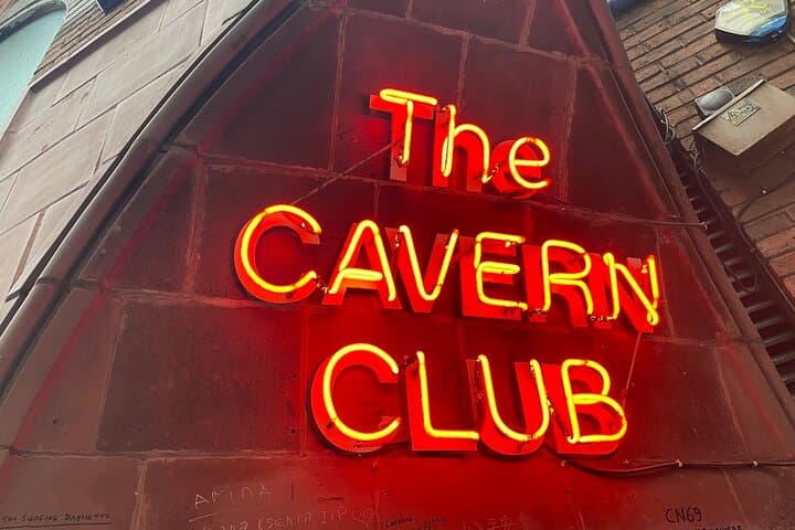 Beatles Guided Walking Tour Liverpool — Cavern Club, Waterfront & Statues photo 5
