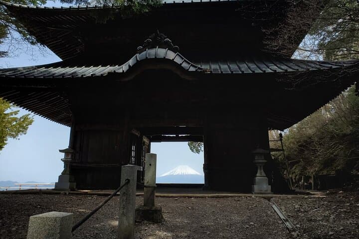 Overnight Pilgrimage: 2-Day Guided Hike & Authentic Temple Stay on Shichimenzan photo 4
