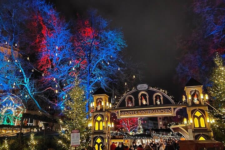 Day Trip from Amsterdam: Private Kölsch Christmas Markets in Düsseldorf & Cologne