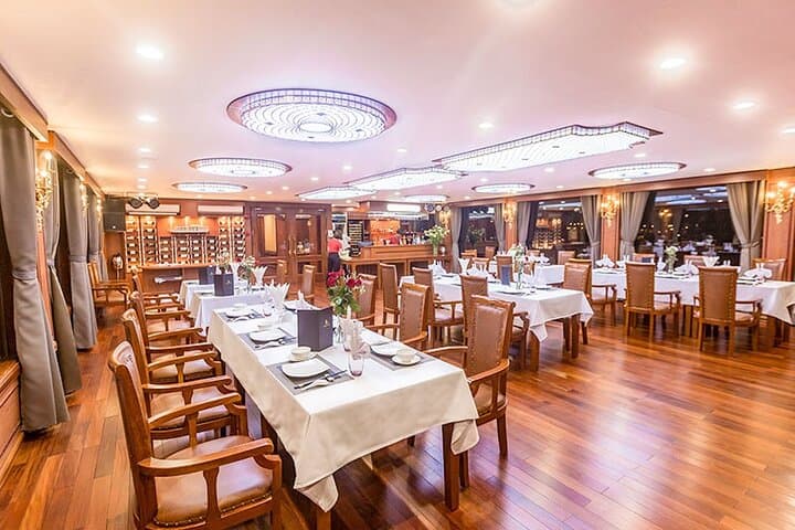 Luxury Calypso Cruise: 2-Day Halong Bay & Cat Ba Island Overnight photo 3
