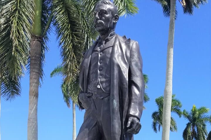 Palm Beach Day Trip from Miami: Flagler Museum, The Breakers & Billionaires' Row photo 6