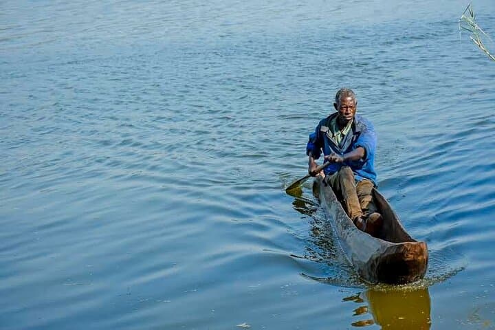 Bujumbura Thermal Waters & Kigwena Forest Day Tour — Rumonge Hot Springs, Livingstone Stone and Lakeside Culture photo 5