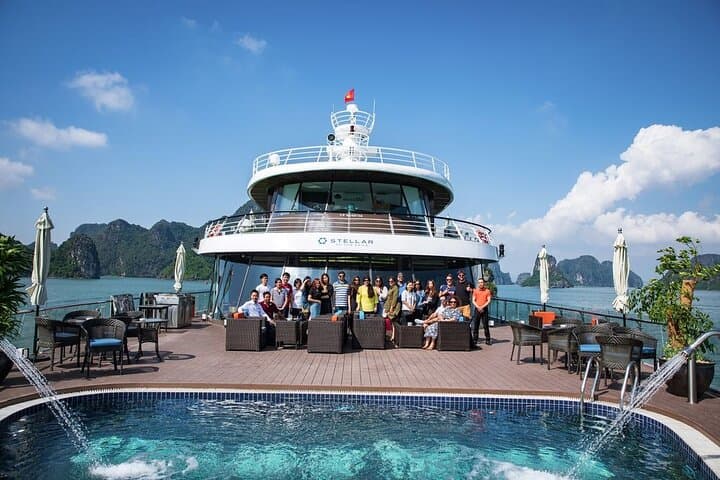 Halong Bay 3-Day Luxury Cruise: Kayak, Biking & Cave Tours