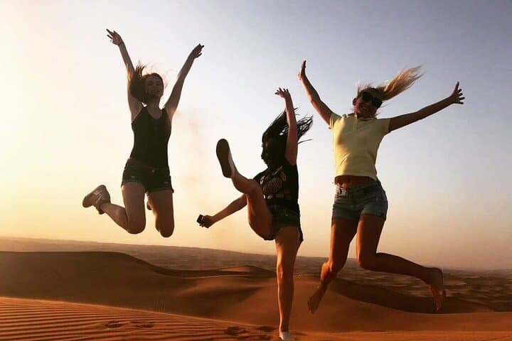 Dubai Desert Safari: 4x4 Dune Bashing, BBQ Dinner & Belly Dance Experience photo 2