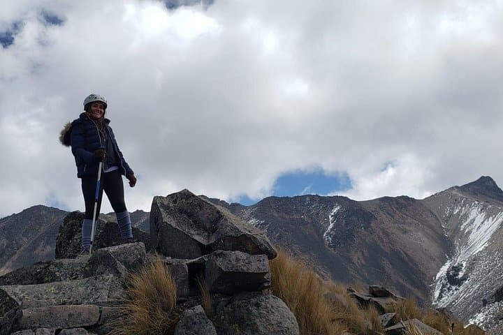 Nevado de Toluca Hiking Tour — Sun & Moon Lagoons from Mexico City photo 3