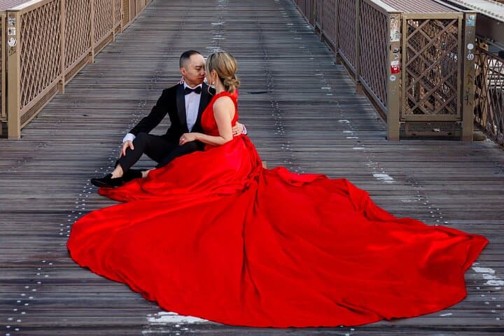 Flying-dress Photoshoot on Brooklyn Bridge & DUMBO: Iconic NYC Portrait Session photo 3