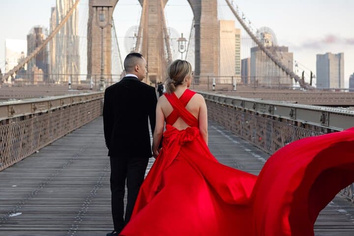Flying-dress Photoshoot on Brooklyn Bridge & DUMBO: Iconic NYC Portrait Session photo 5