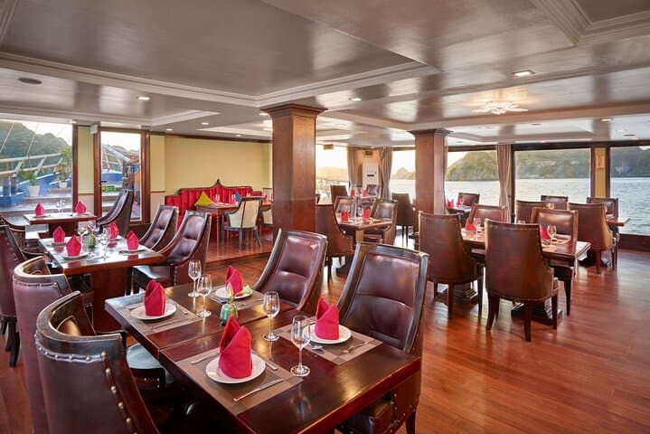 Verdure Lotus Classic: 2-Day Halong Bay & Lan Ha Bay Overnight Cruise photo 3