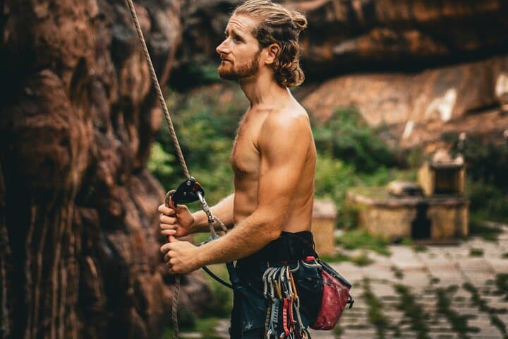 Rock Climbing in Badami: Guided Lessons on Ancient Sandstone Cliffs photo 4