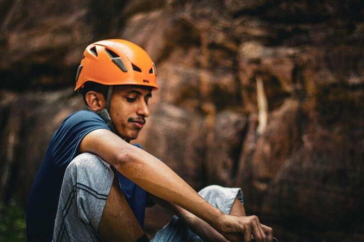 Rock Climbing in Badami: Guided Lessons on Ancient Sandstone Cliffs photo 6