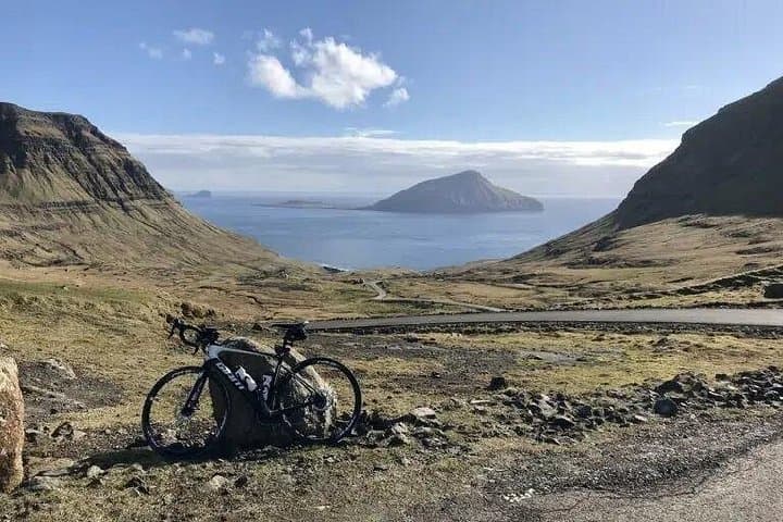Cycling to Norðadalsskarð Viewpoint: Tórshavn Mountain-Pass Bike Tour