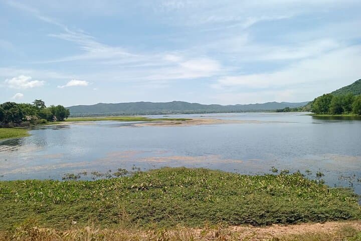 Kampot Day Tour from Sihanoukville: Salt Fields, Cave Temple & Pepper Farm photo 4