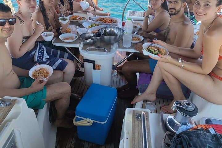 Sail-the-saronic-coast-temple-of-poseidon-day-charter photo 6