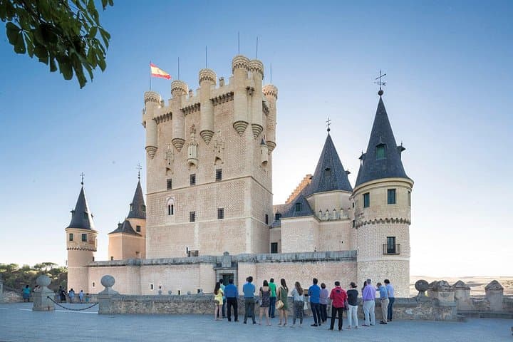 Half-Day Private Segovia Tour from Madrid: Aqueduct, Cathedral & Alcazar