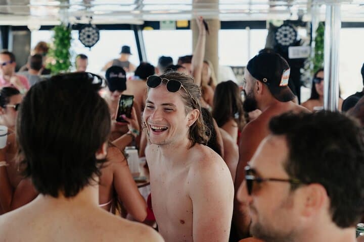 Barcelona Boat Party Cruise: 2-Hour Catamaran DJ Cruise with Drinks photo 6
